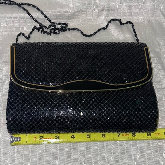 NWOT Elegant Metallic Mesh Black and Gold Shoulder Bag - Picture 5 of 7